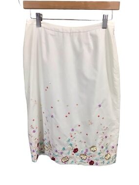 Easel Pencil Skirt with Multicolor Floral Embroidery EUC size 6